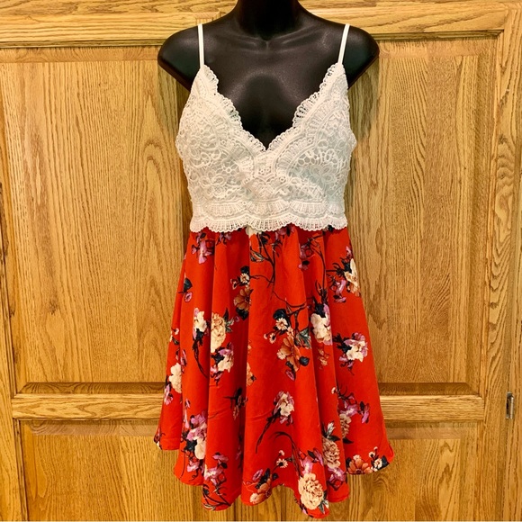 Haute Monde Dresses & Skirts - Haute Monde lace top red dress , junior Large